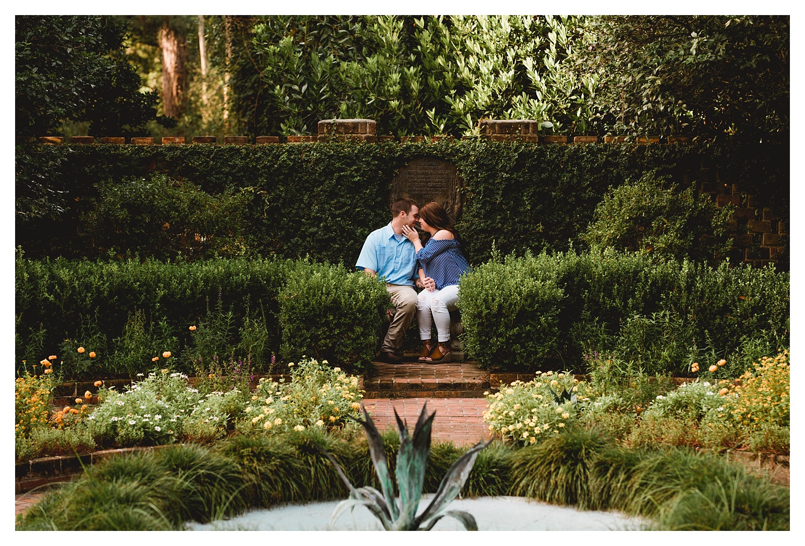 Alfred Maclay Gardens engagement session. Shelly Williams Photography