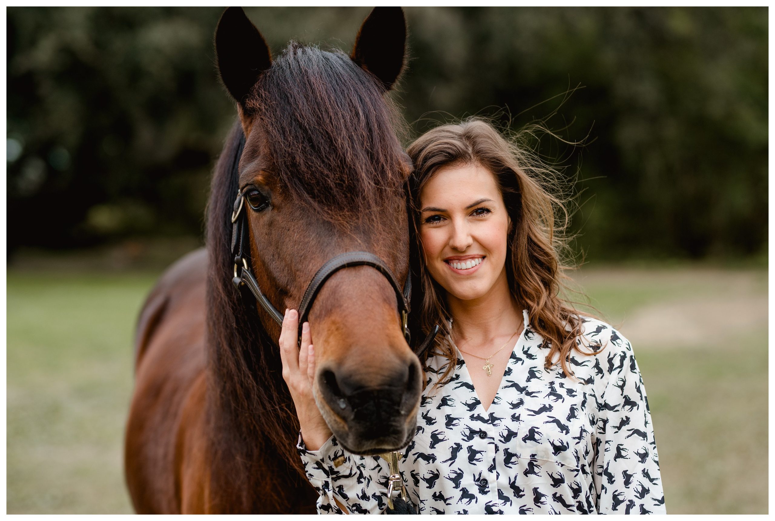 Professional photo shoot with horse pictures and equestrian blogger in Florida.