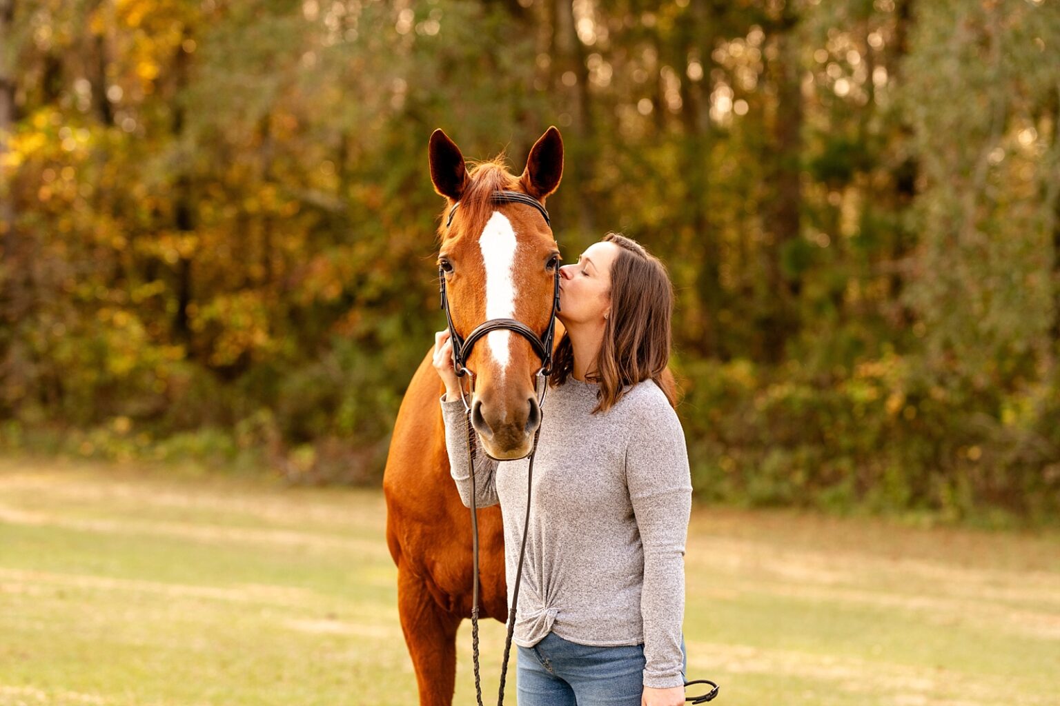 Horse and rider portrait photographer in Florida and the southeast. Photos with your horse. Posing ideas for photos with your horse. Tallahassee, FL. Cavallo Farms.