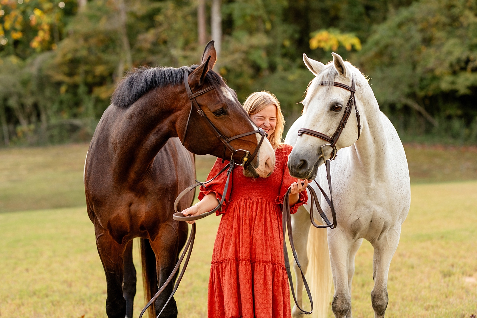 North Alabama horse photographer. Photos of horses in the fall. Equestrian. High school senior with her horse.