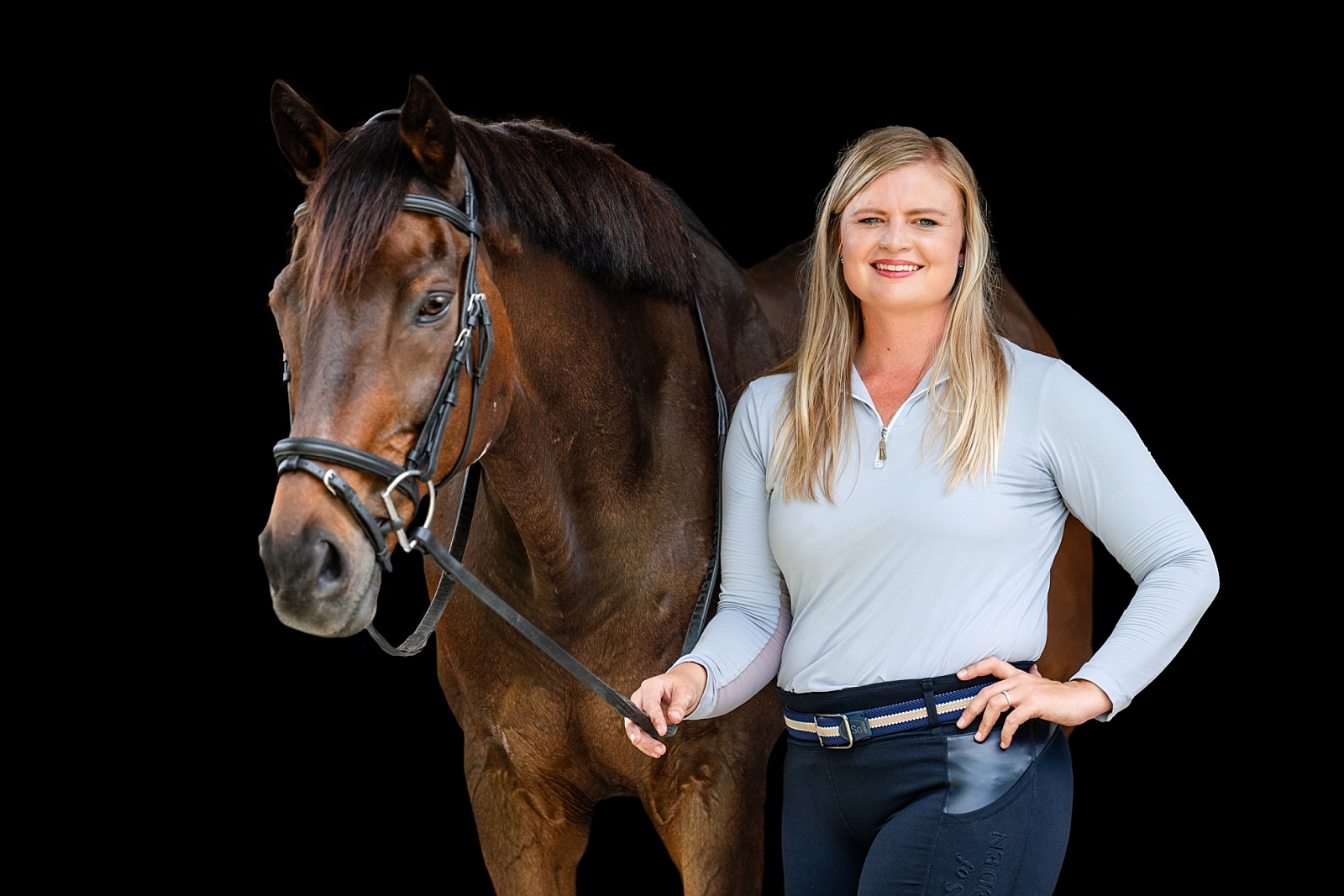 Thoroughbred photographer in Ocala takes fine art photos of retired racehorse.