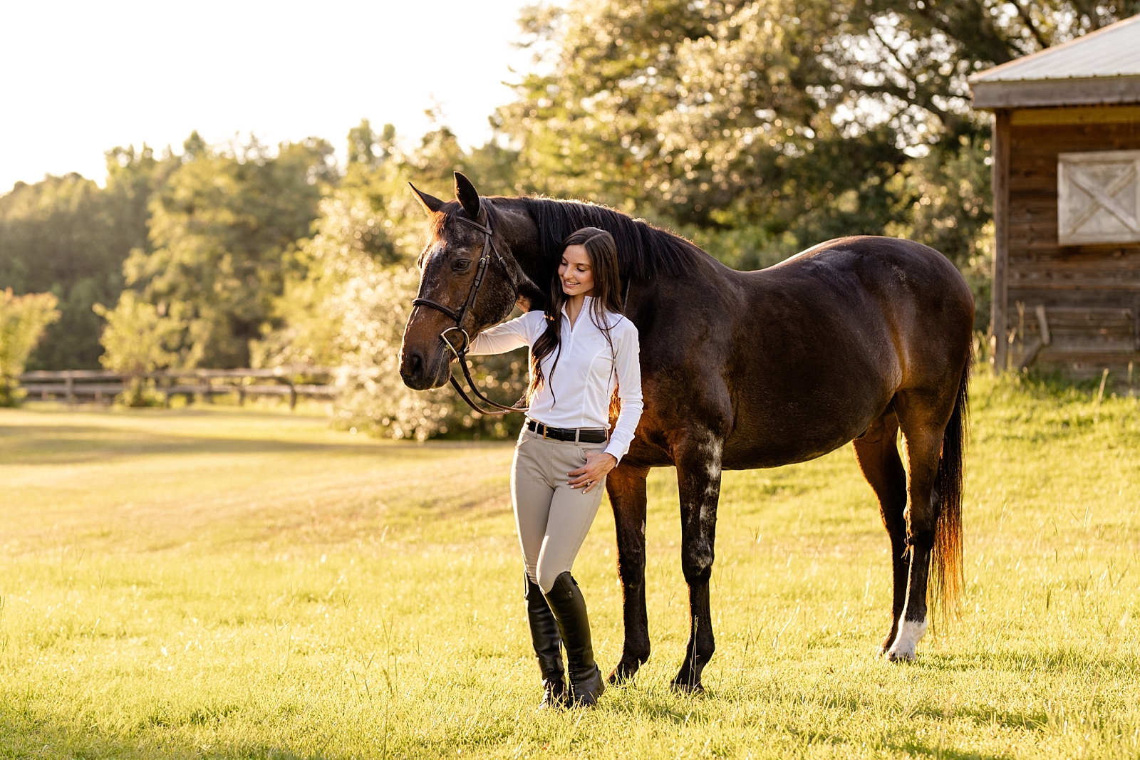 Photos of girl and her horse at Cavallo Farms in Tallahassee, FL. Beautiful oak trees. Posing ideas for girl in riding breeches with her horse.