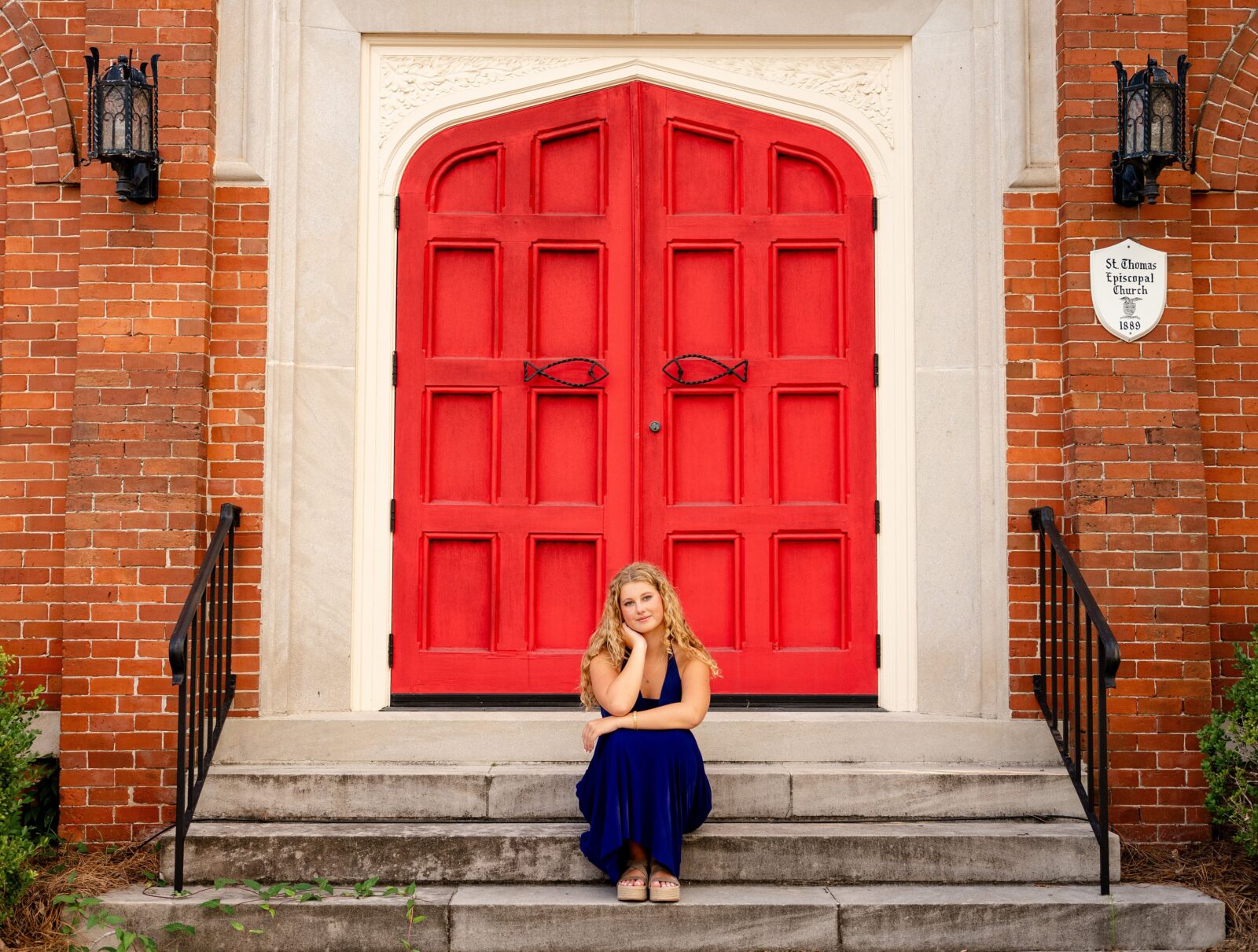 High school senior posing for portraits at Pebble Hill Plantation and downtown Thomasville, Georgia during a senior photography session.
